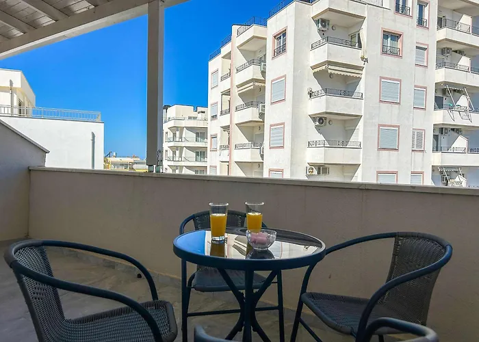 Crystal Shore D18 Golem (Tirana)