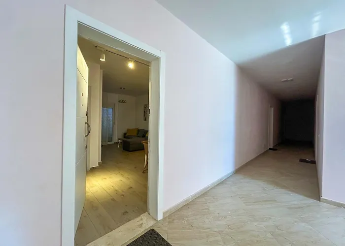 Crystal Shore D18 Appartement *